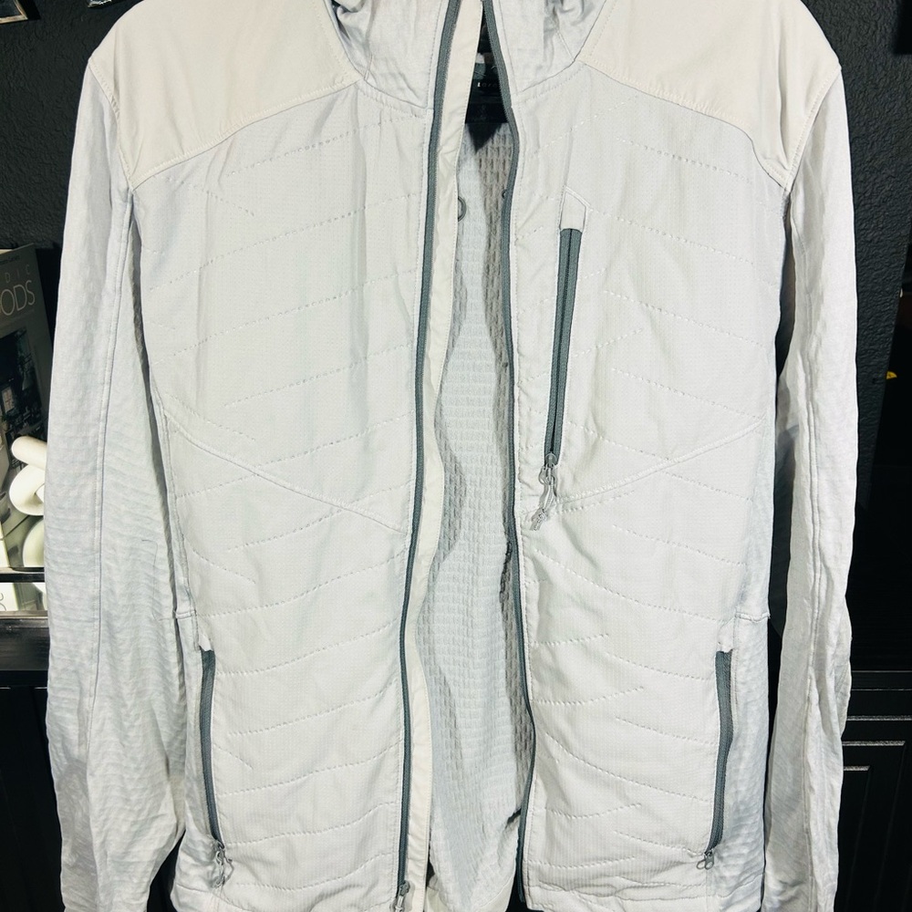 Under Armour men’s tech Light Gray running Jacket size Large